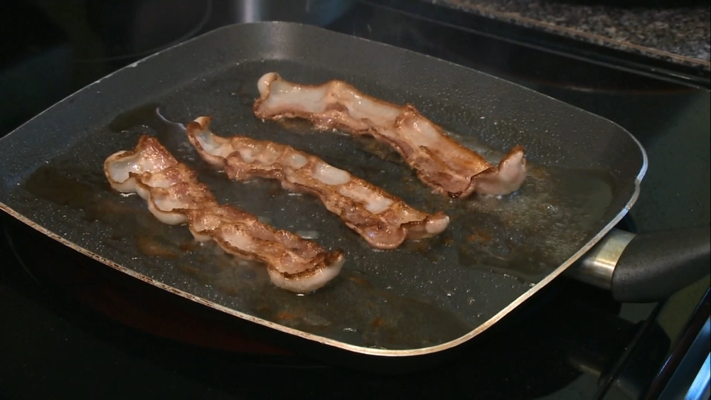 Bacon may disappear in California as pig rules take effect