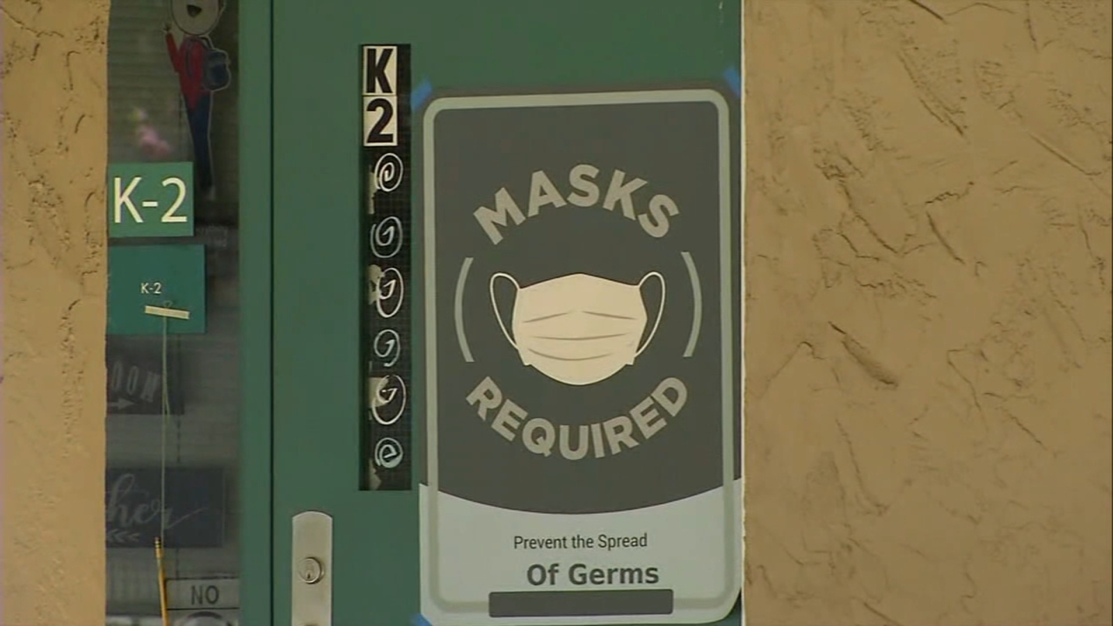 California parents push back on school mask rule, say kids 'can't