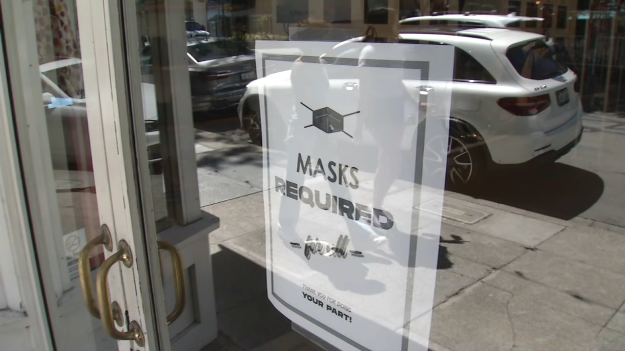 Masks return to Bay Area businesses with little notice, mixed reaction