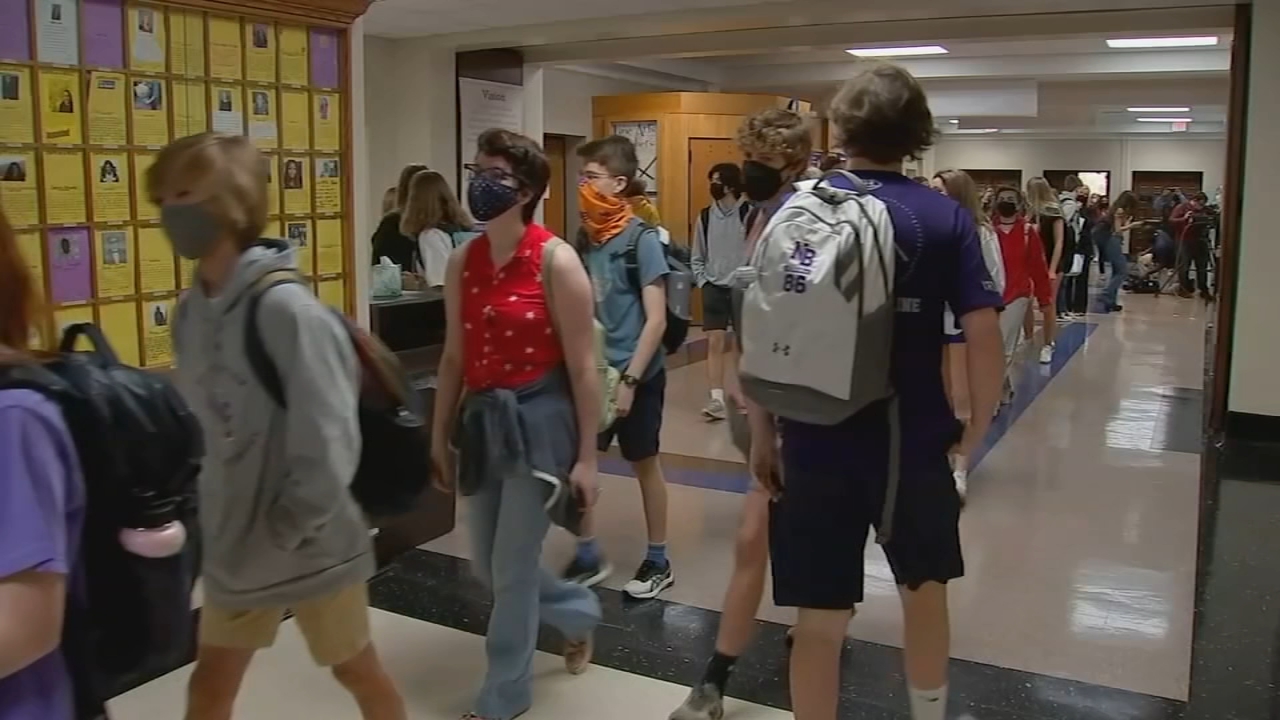 Wake school board votes to mandate masks for upcoming semester