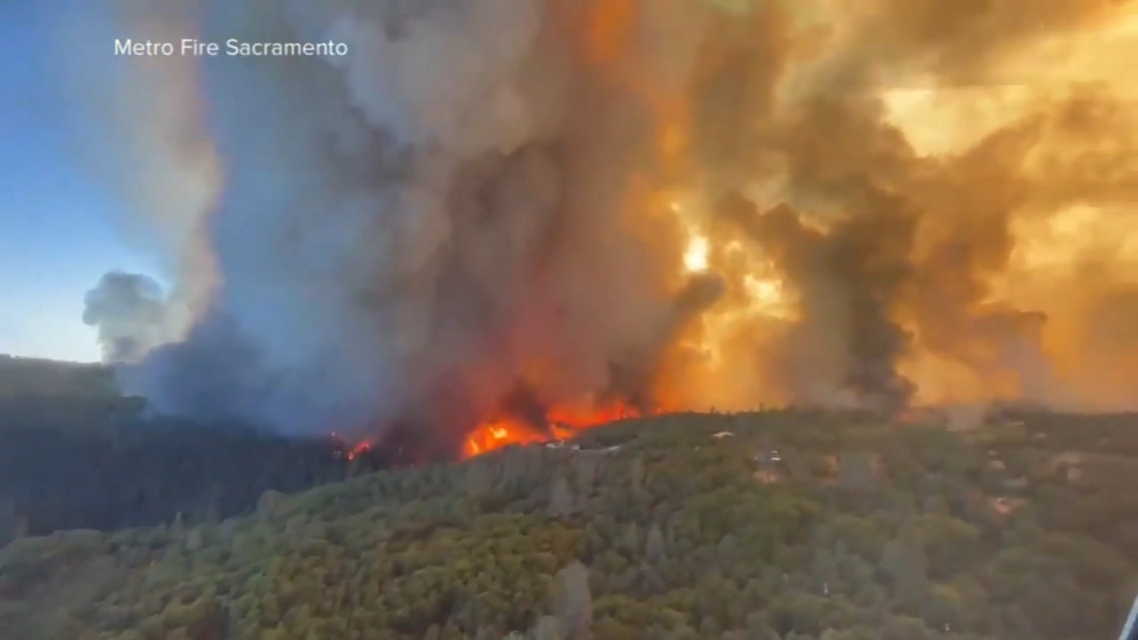 Weekend Of Fear Looms For Californians In Face Of Wildfires Abc30 Fresno