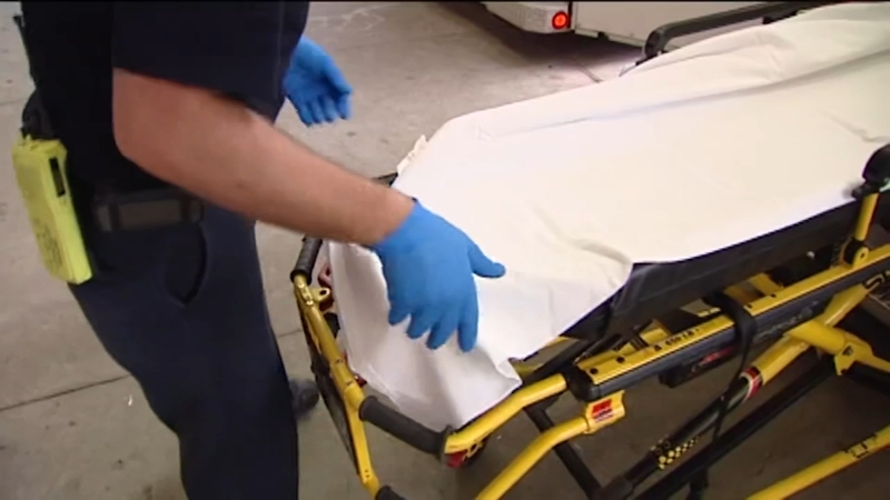 Covid 19 Houston Patients Waiting Hours For Beds As Hospitals Max Out Capacity Abc13 Houston