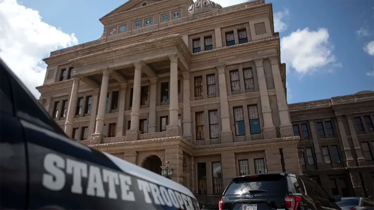 TX Supreme Court halts order protect lawmakers' arrests
