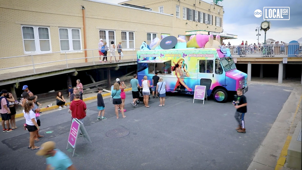 Disney Channel Surprise Fun-Lucky Ice Cream Truck