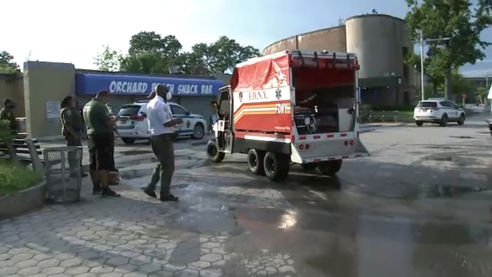 6 people hospitalized after lightning strike in the Bronx