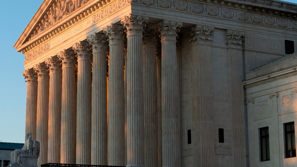 Supreme Court blocks part of New York's eviction moratorium