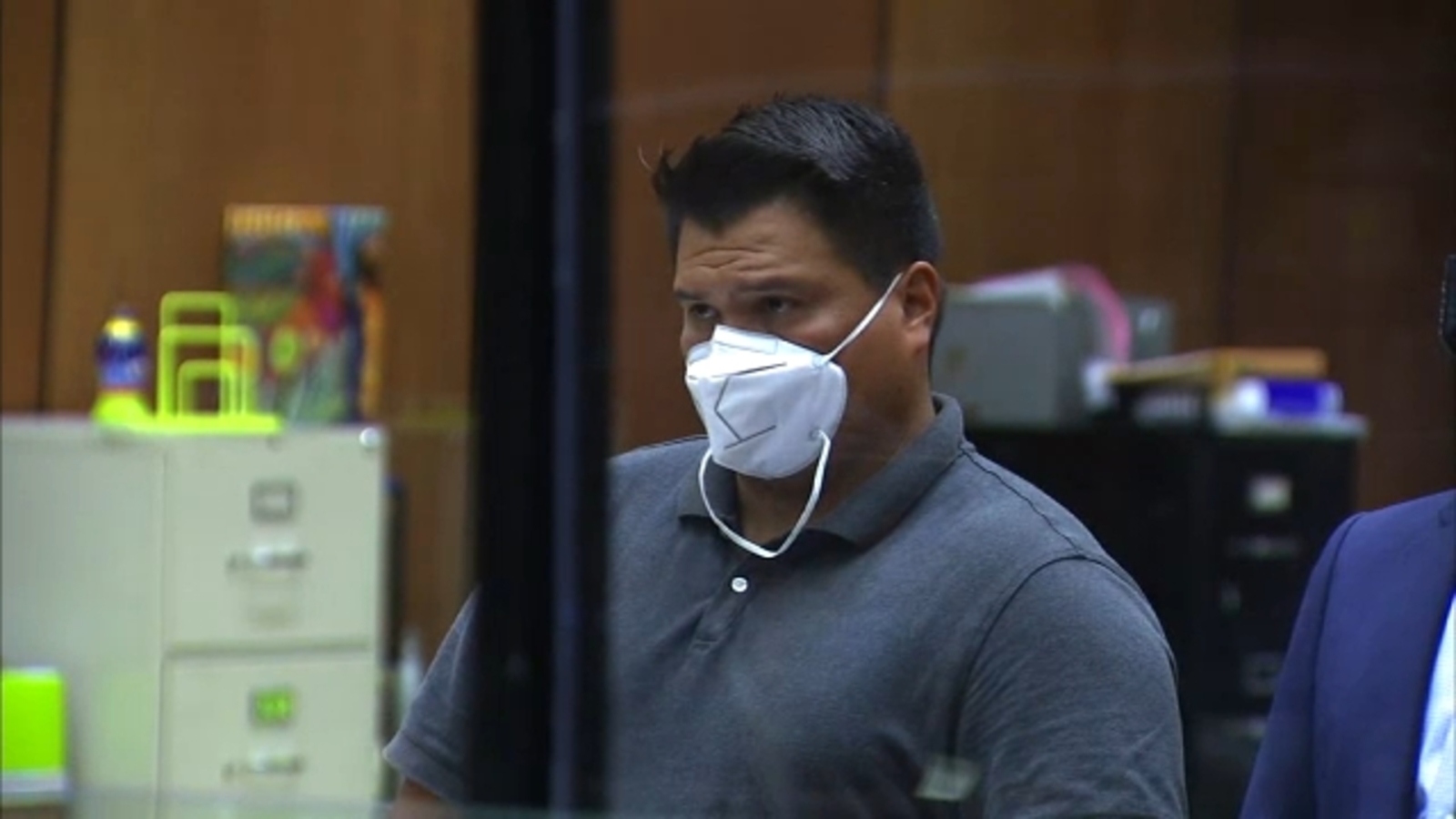 Compton Councilman Isaac Galvan 5 Other People Charged With Fraud In Election Won By 1 Vote Abc7 Los Angeles