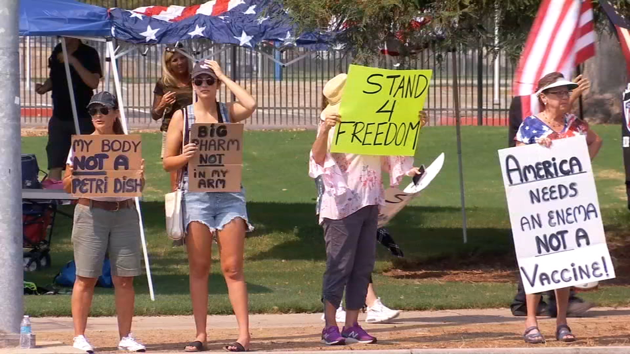 Dozens gather in Fresno to protest California's vaccine mandate