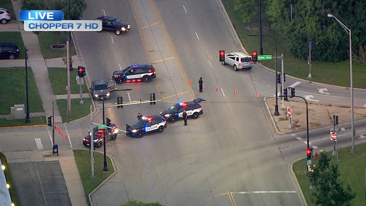 Lincolnwood police investigate shooting at Touhy and Cicero
