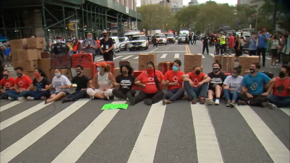 Demonstrators demand Hochul extend eviction moratorium