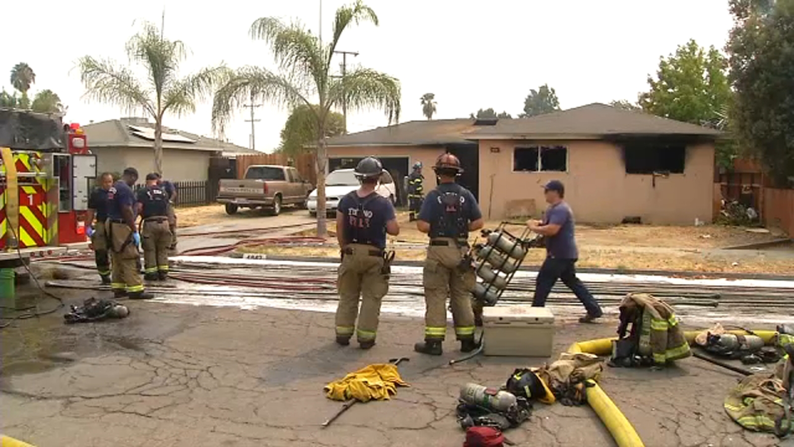 4 people displaced after house fire in east central Fresno - ABC30 Fresno