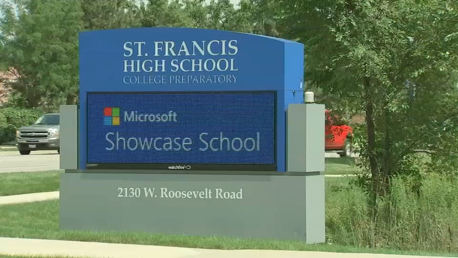 Wheaton Students Speak Out About St Francis High School Joliet Doceses Gender Pronoun Policy Abc7 Chicago