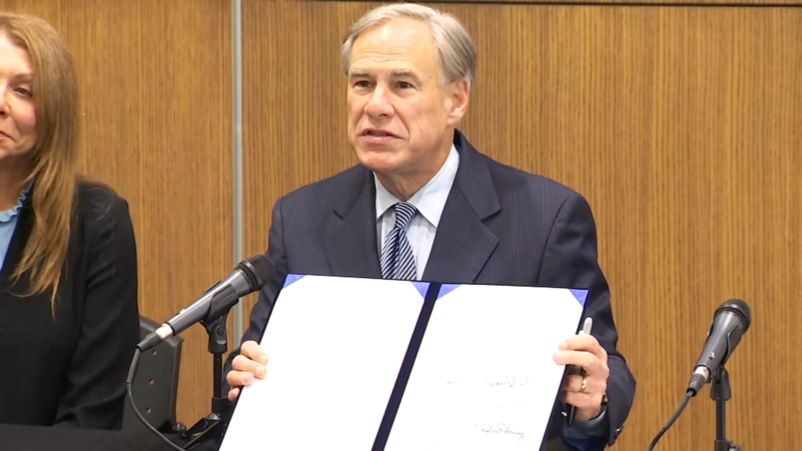 Texas Gov. Greg Abbott tests negative for COVID-19 four days after ...