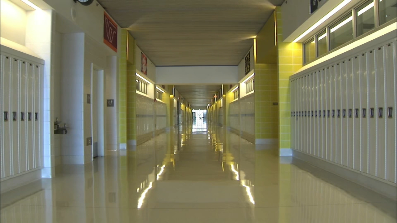 Chicago Teachers Union calls for COVID safety plan ahead of classes