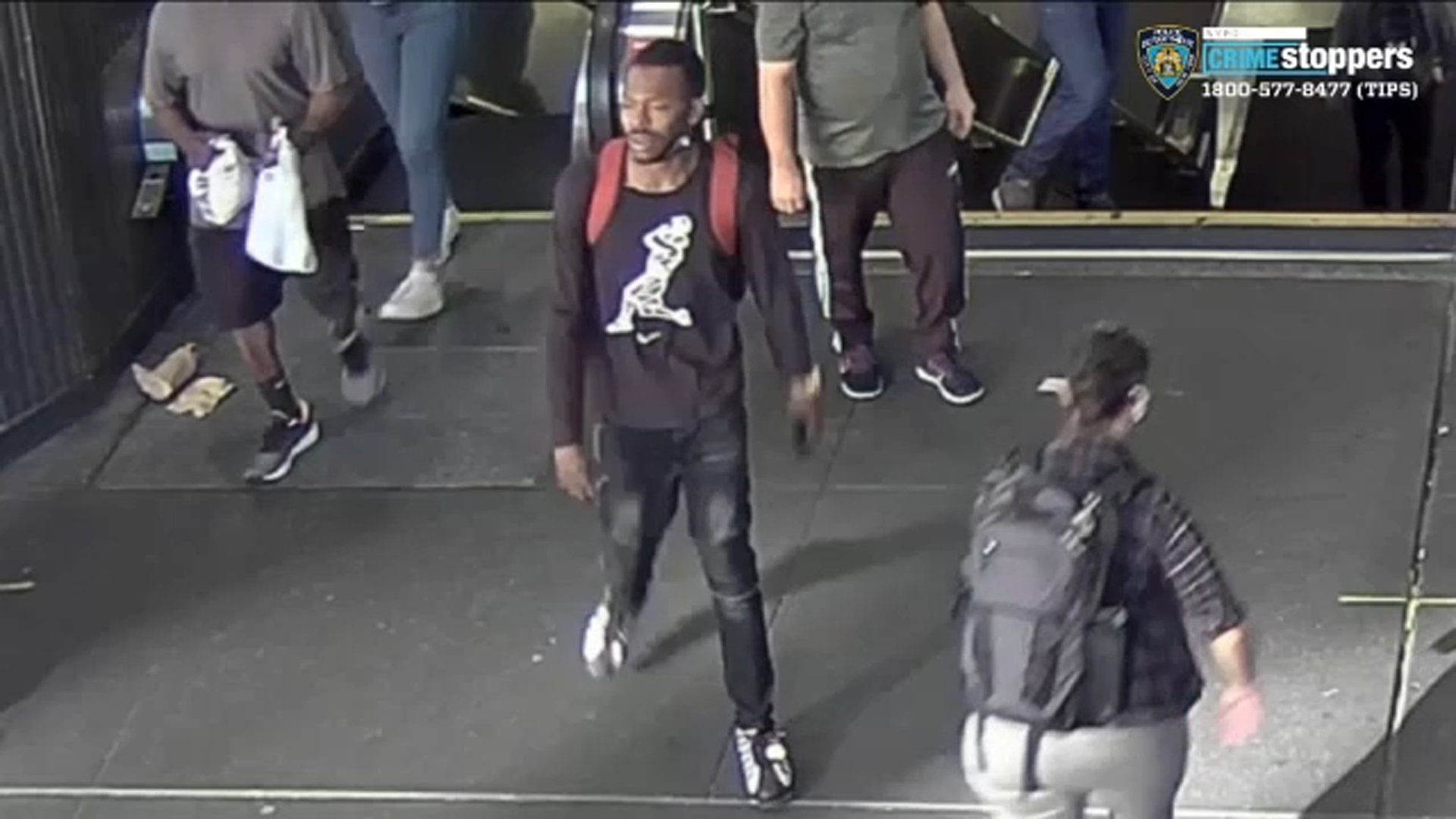 New video of gunman wanted in shooting of innocent bystander outside Penn Station