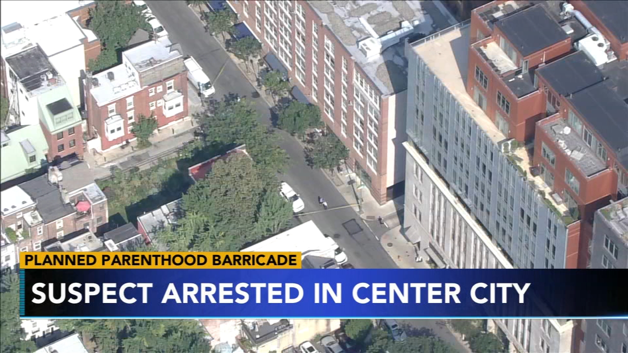 Man in custody after locking self in Planned Parenthood bathroom
