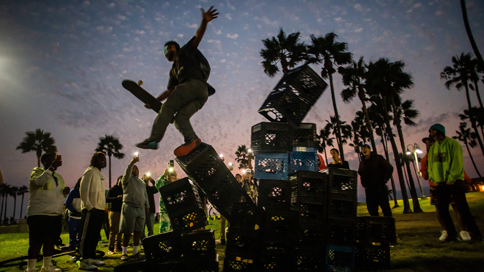 Milk Crate Challenge Why Dangerous Stunts On Tiktok Go Viral Abc7 Chicago
