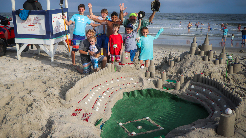 NJ man builds Phillies-inspired sandcastle stadium 