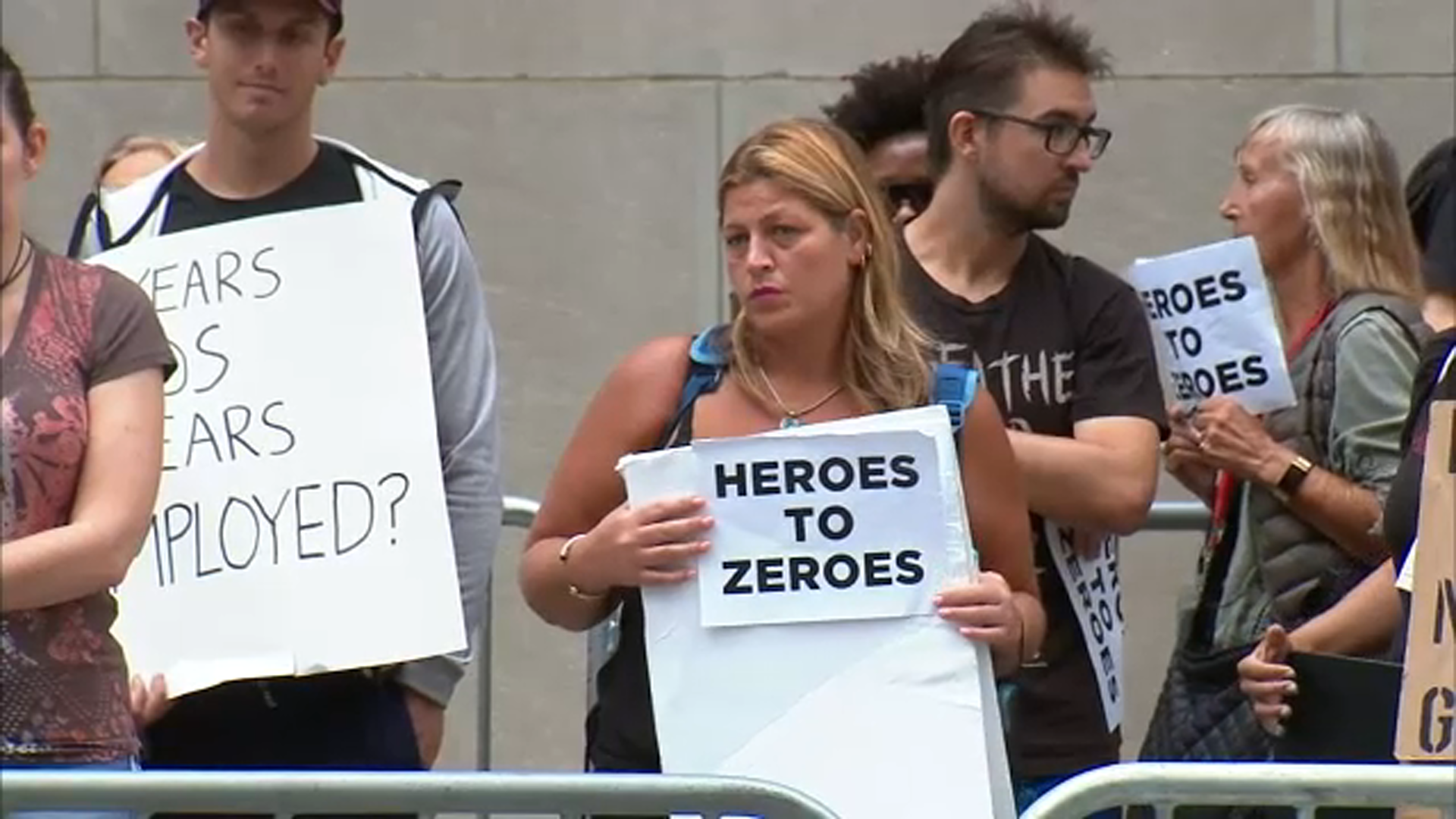 Workers rally against NY-Presbyterian staff COVID vaccine mandate