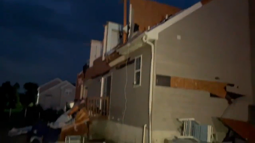 Monster tornado hammers South Jersey, destroys homes