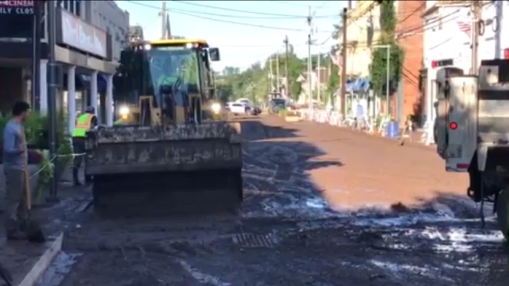 New Jersey community rallying together to clean up after flooding