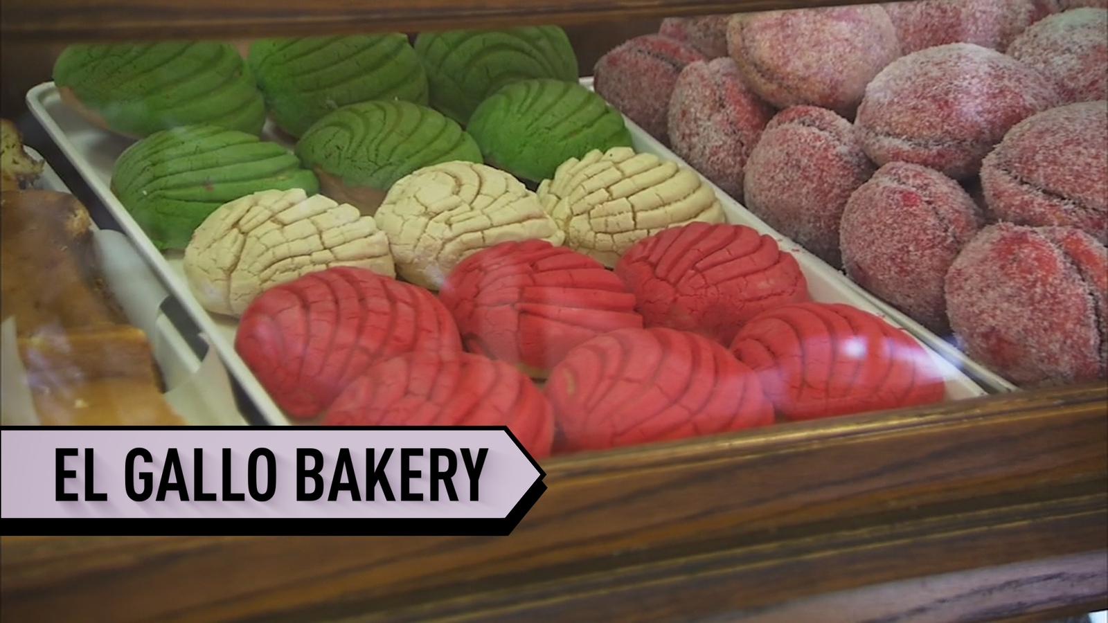 Bakery celebrates Mexican Independence Day with red, white, and green