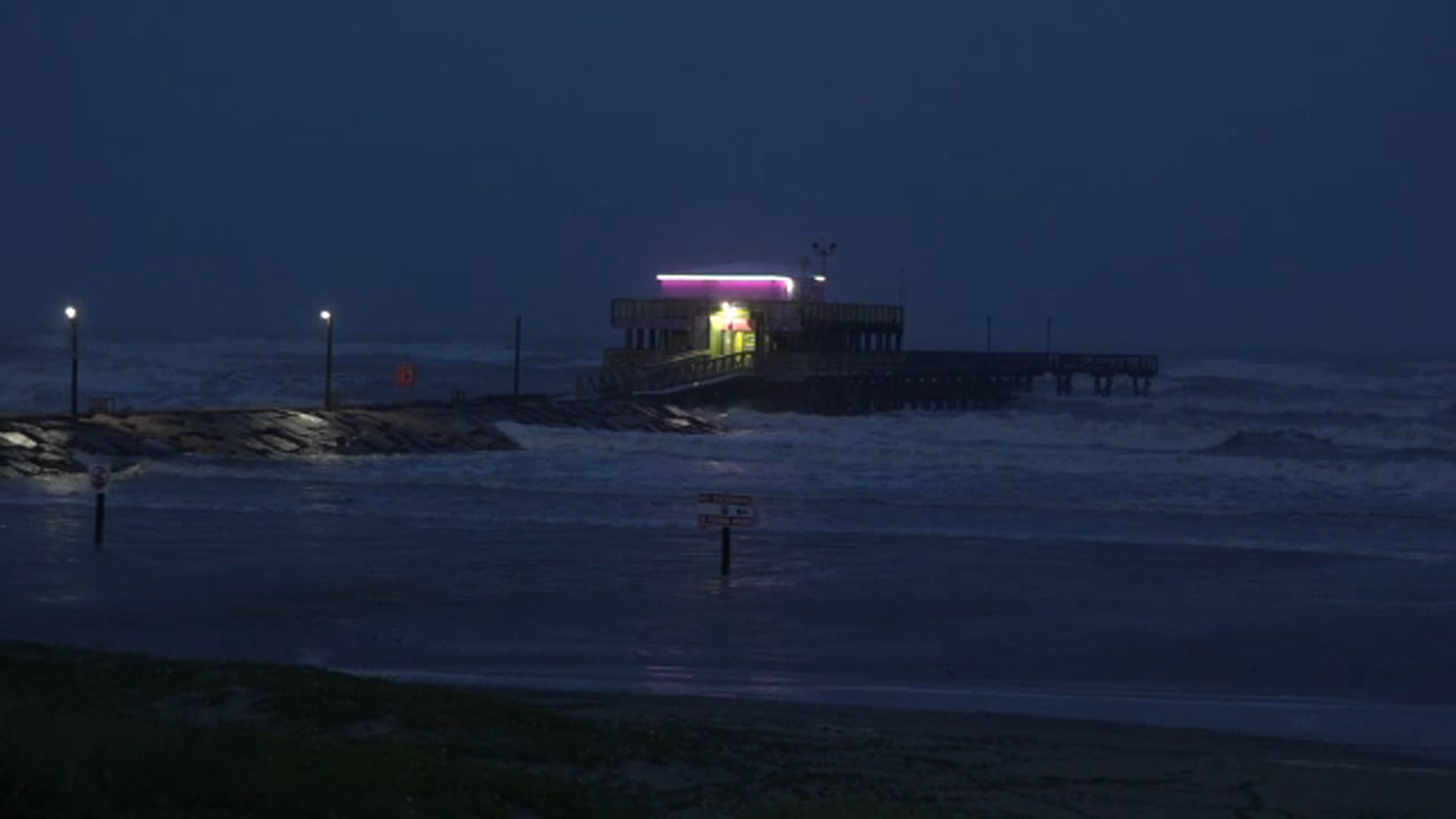 Galveston mayor to residents in flood-prone areas: Seek higher ground
