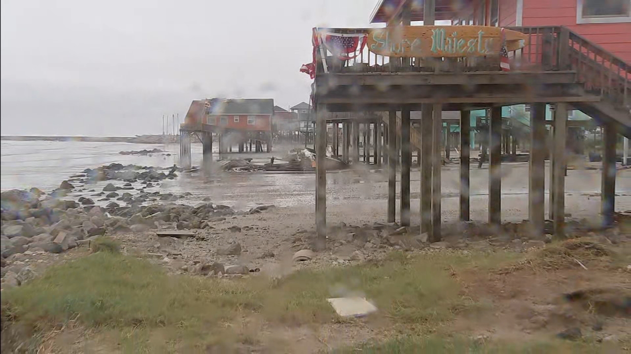 Hurricane Nicholas damages Surfside business and home