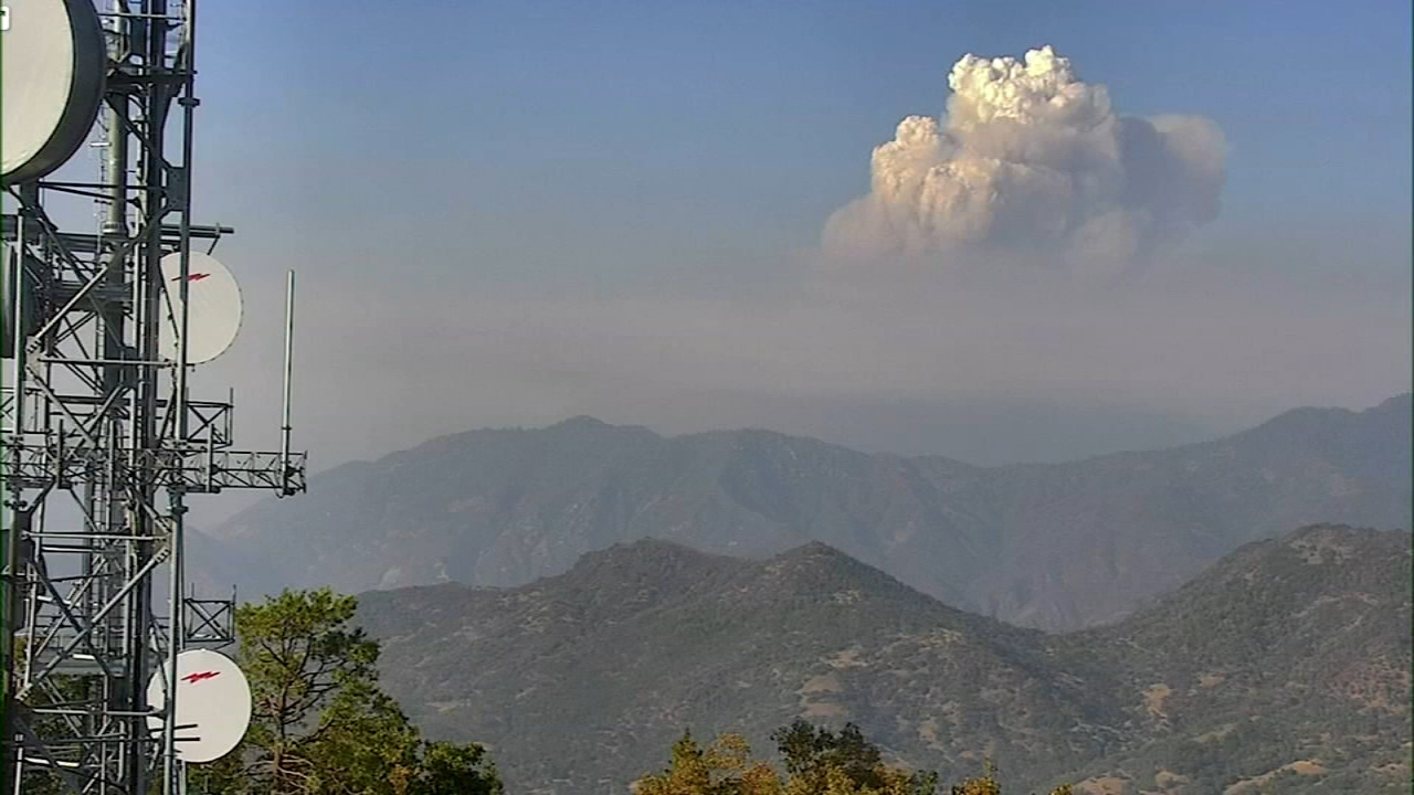 More evacuations issued as KNP Complex Fire grows