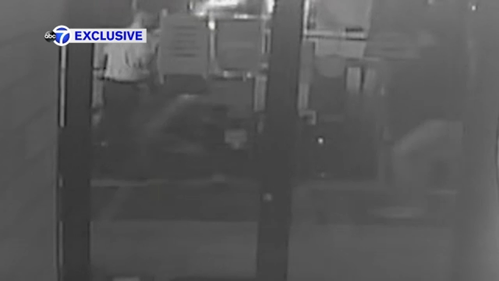 Exclusive: Surveillane of UES restaurant shooting