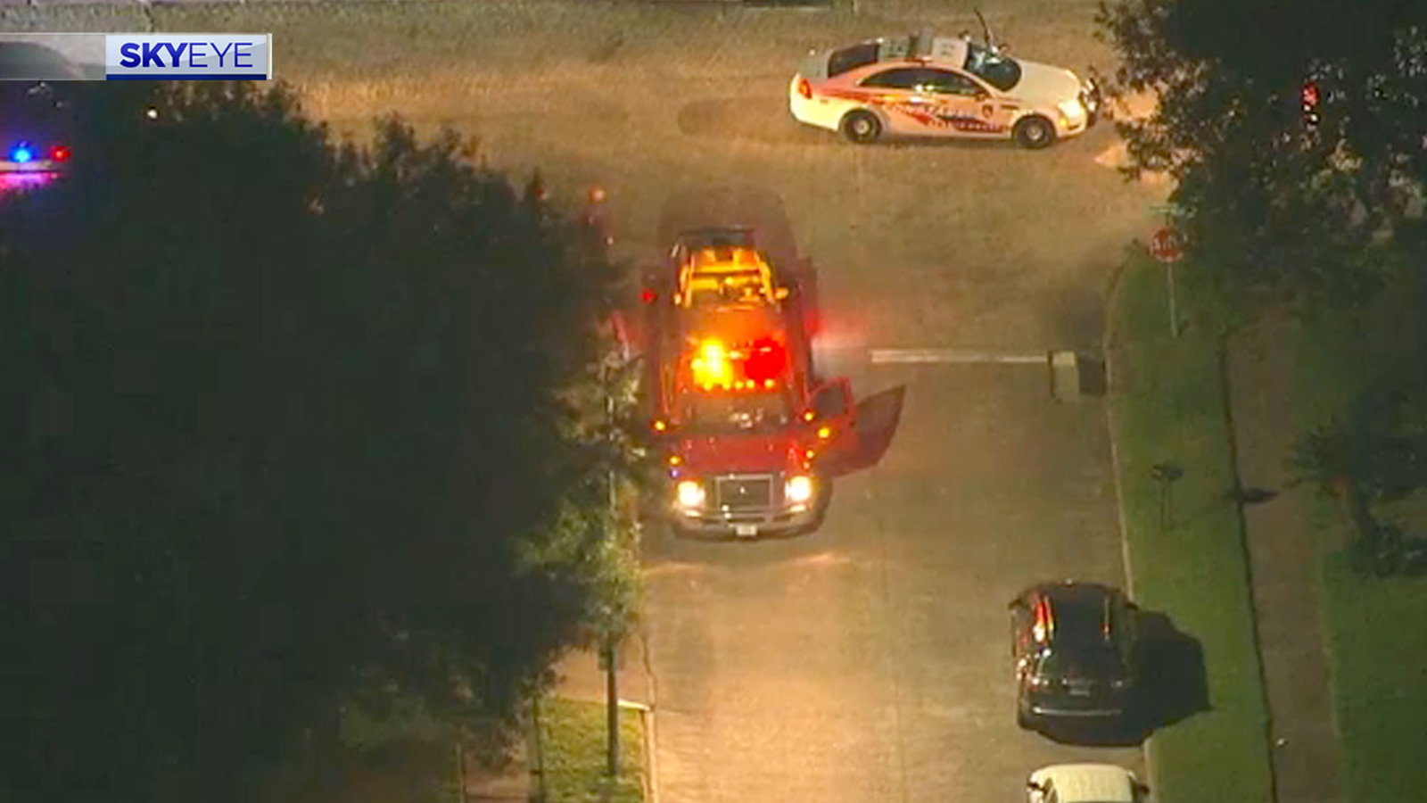 Police chase ends in NE Houston neighborhood - ABC13 Houston