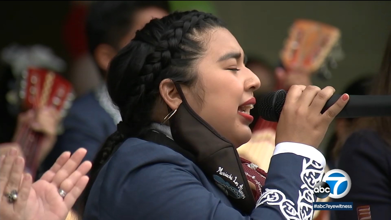 Garfield HS mariachi group helps celebrate Hispanic Heritage Month