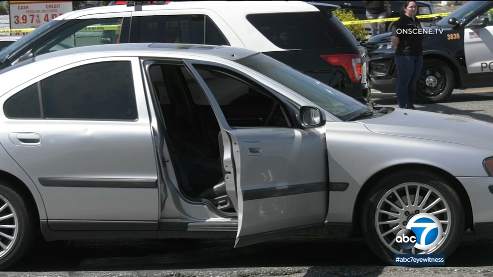 Man fatally shot in Riverside with baby in car