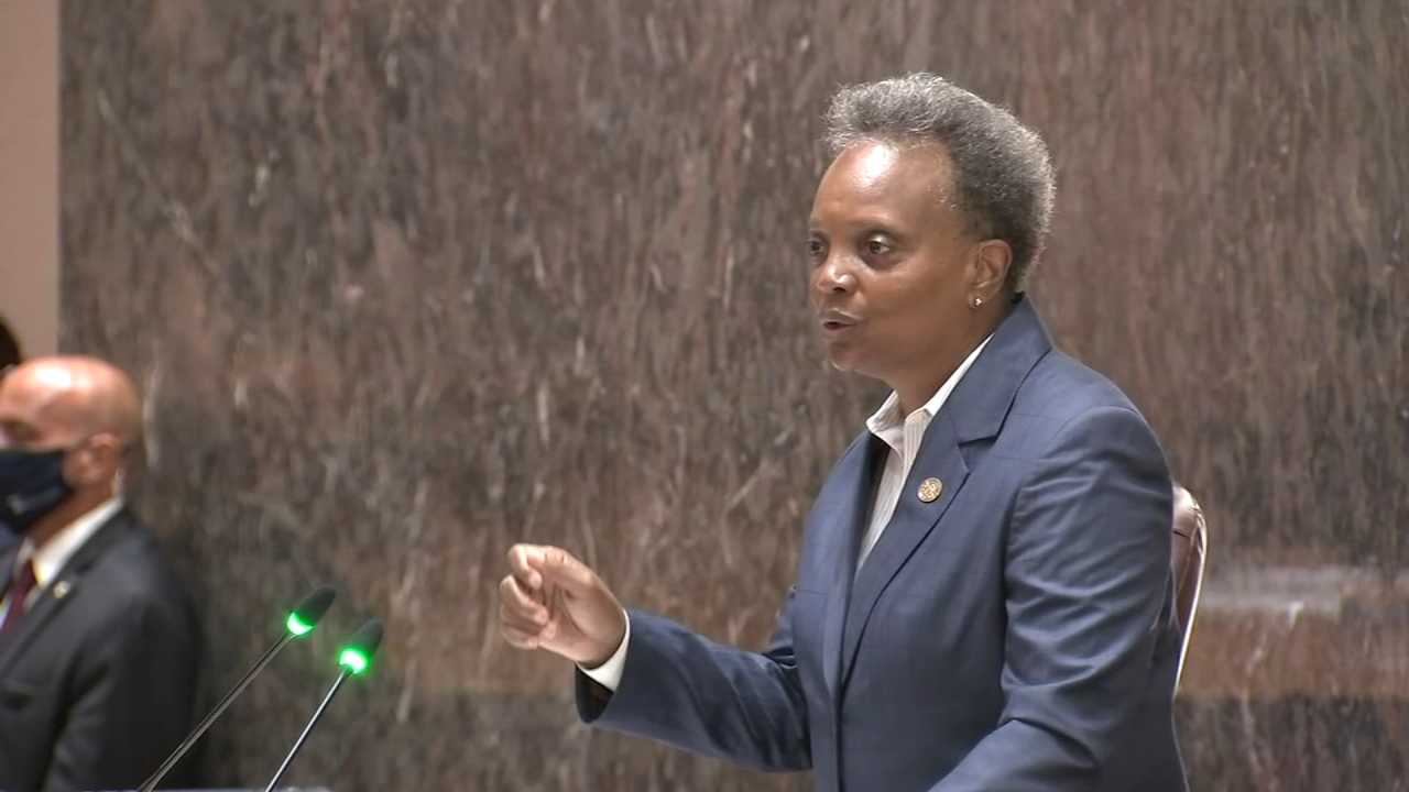 Mayor Lori Lightfoot proposes 2022 Chicago budget