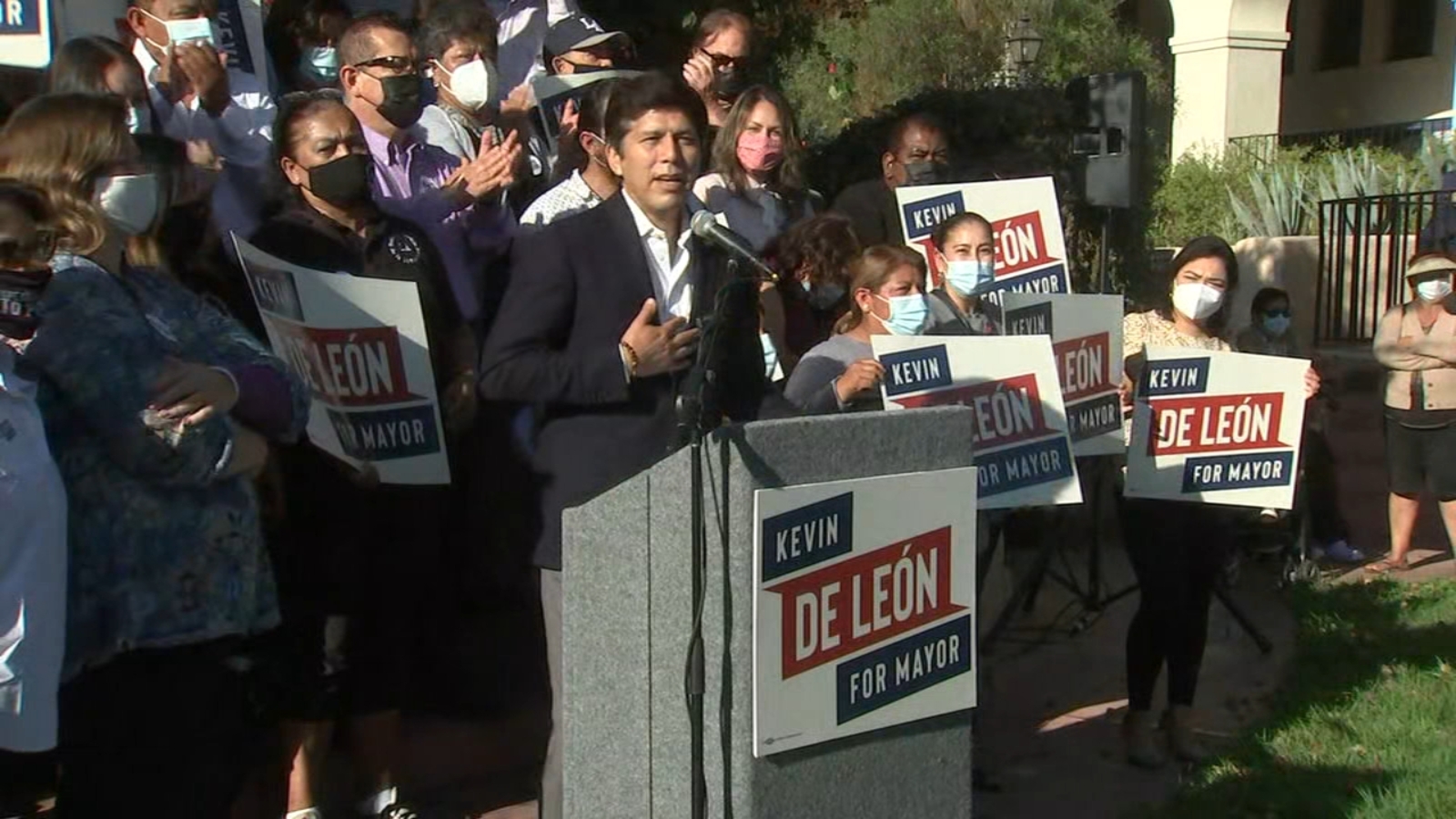 city councilmember kevin de leon announces he is running to replace eric garcetti as mayor of los angeles abc7 los angeles