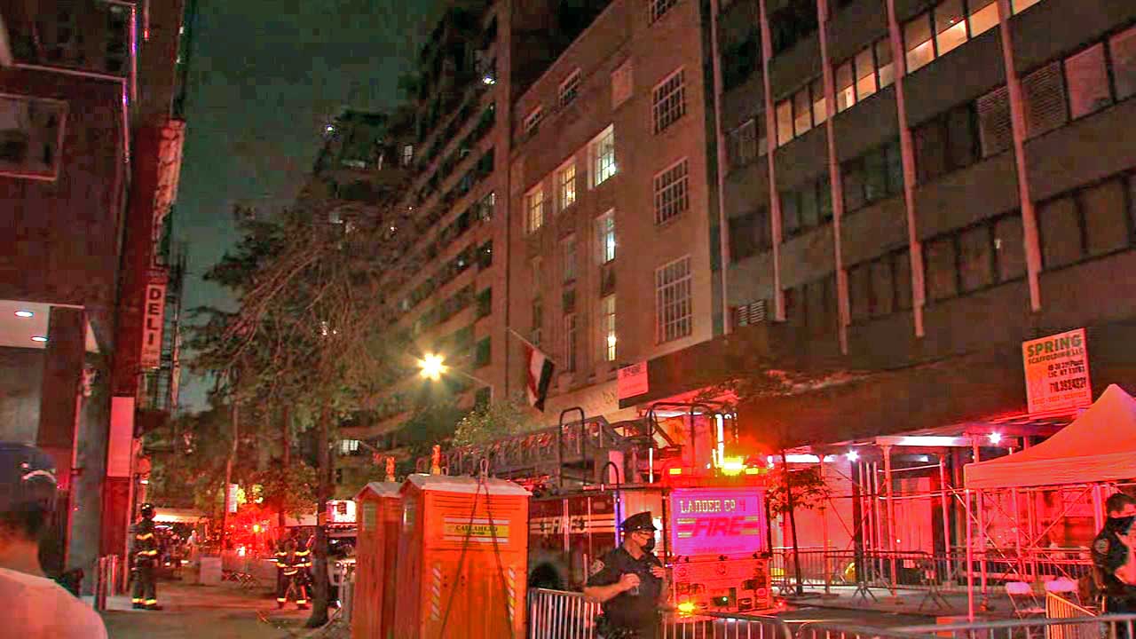 Fire forces residents from NYC high rise near UN