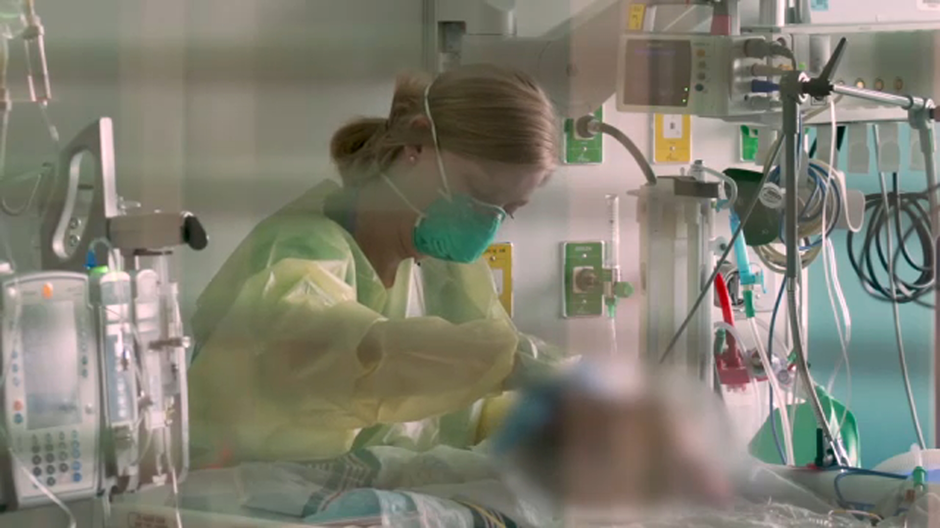 10 states report record number of COVID hospitalizations