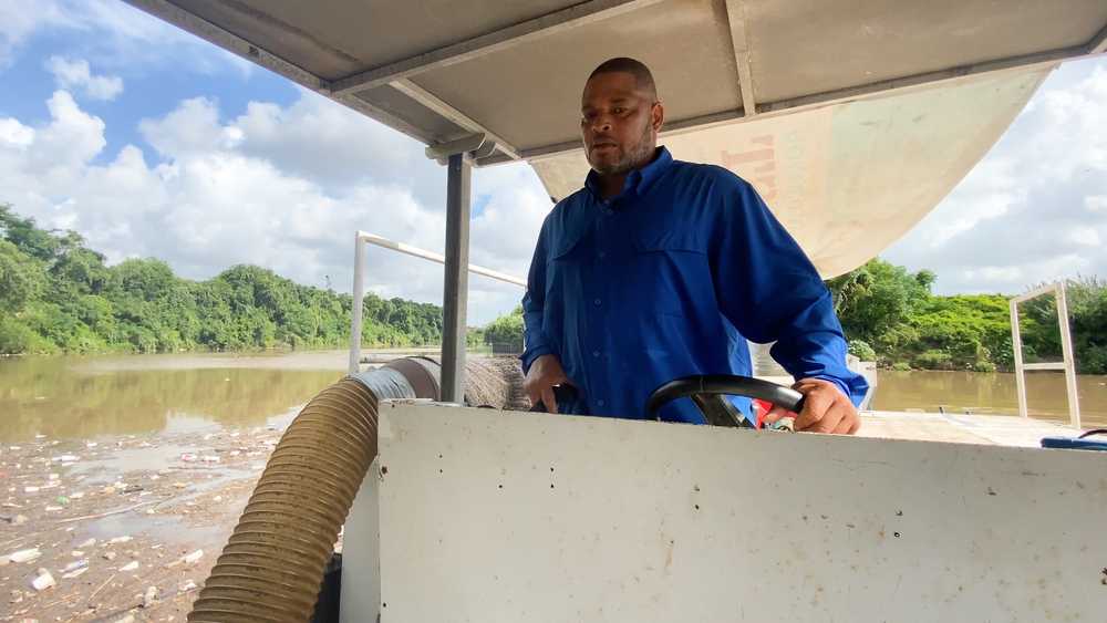 Bayou Dave is on a mission to save Houston's bayous