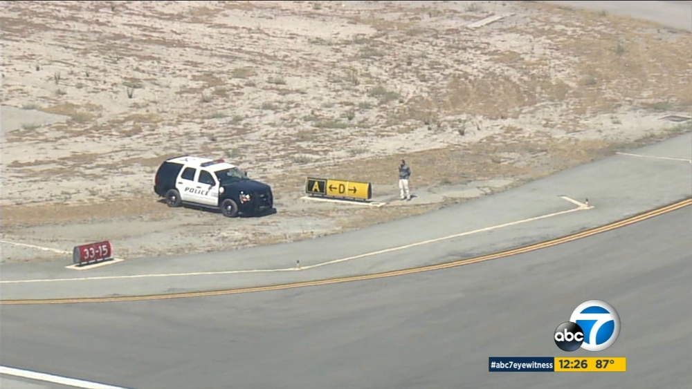 Hollywood Burbank Airport shut down after person runs onto runway