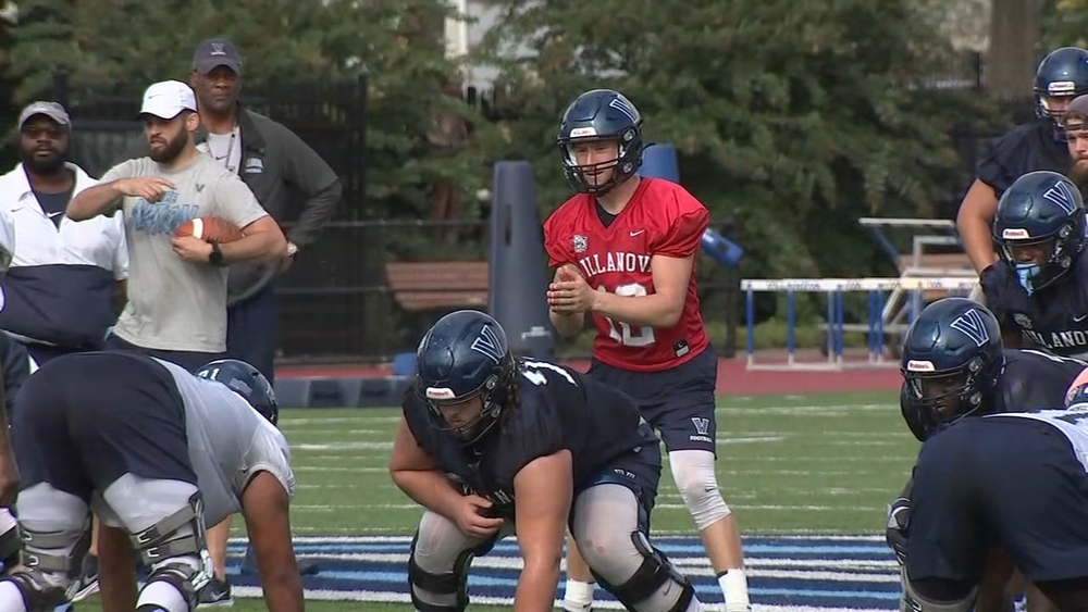 Villanova using leaf blowers to prepare for PSU at Beaver Stadium