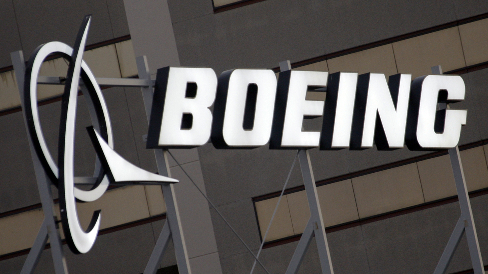 Boeing fined 51M, 3 employees charged after State Department finds 199