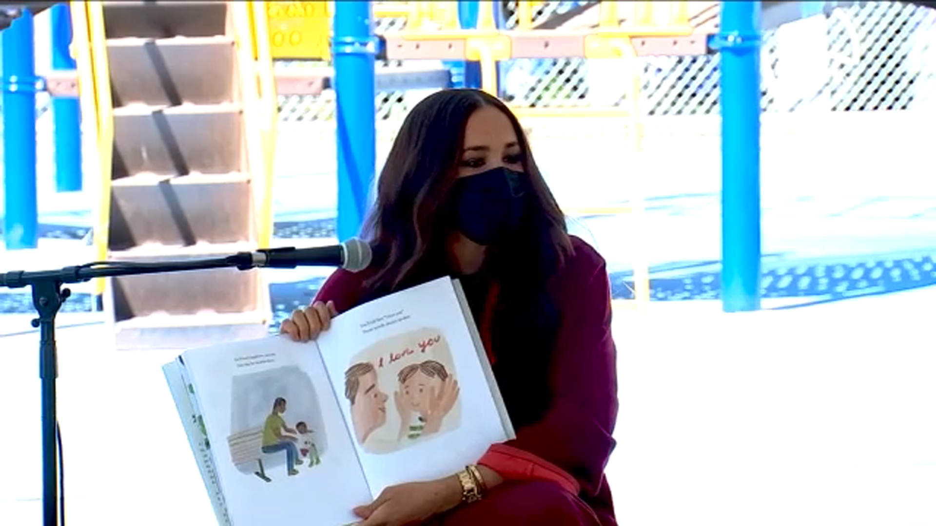 Royal Surprise: Prince Harry, Meghan Markle visit NYC school