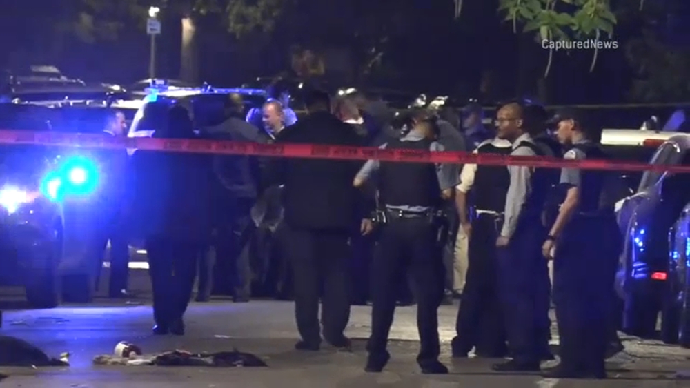 CPD officer recovering at home after shot in South Shore; 1 killed, teen wounded