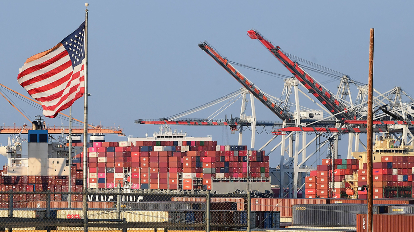 Experts urge consumers to start holiday shopping now amid supply chain issues, shipping backlogs