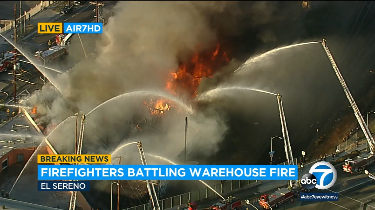 Massive fire burns El Sereno warehouse