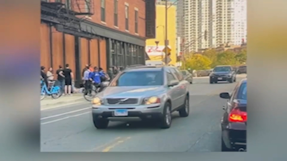 New video shows Milwaukee Ave. chase, shooting that injured 5