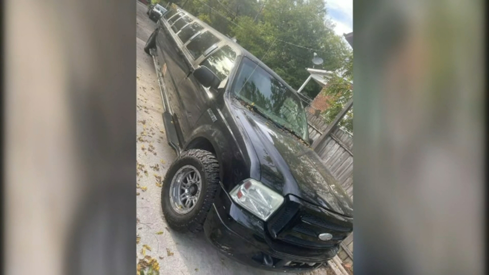 Ohio dad uses limo to shuttle kids to school amid bus driver shortage