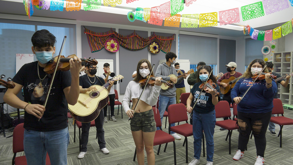 Award-winning high school ensemble keeps mariachi tradition alive