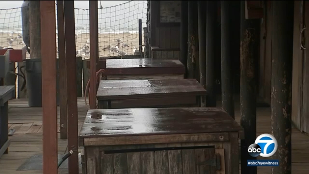 Newport Beach fish market struggling to stay afloat after oil spill