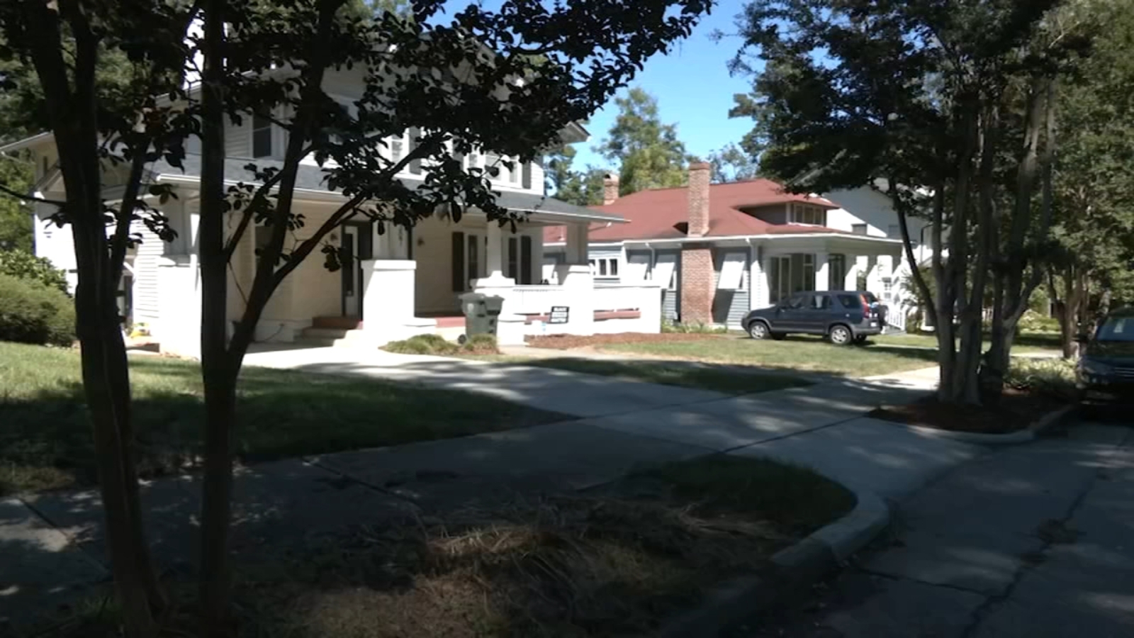 Cameron Park Raleigh Residents of Raleigh's Cameron Park community